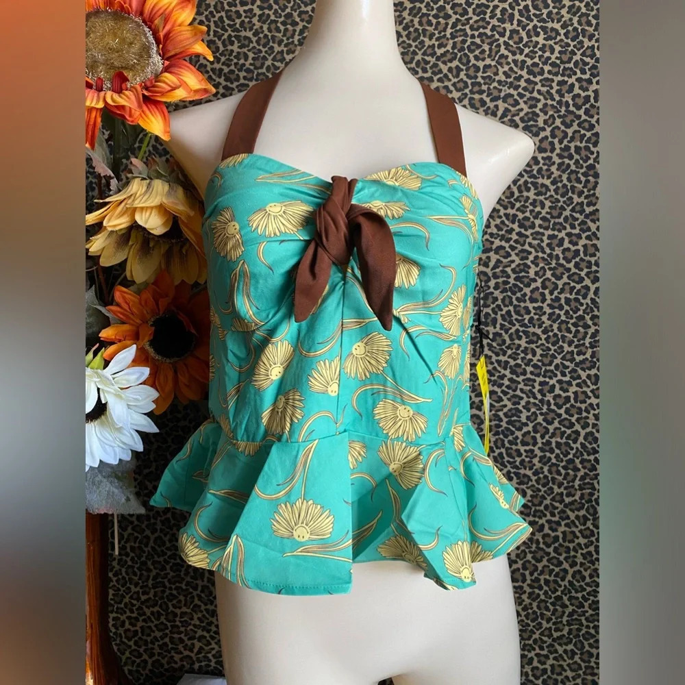 🦋B2G1🦋UNIQUE VINTAGE X Smiley Green Daisy Peplum Halter Top NWT - Picture 3 of 11